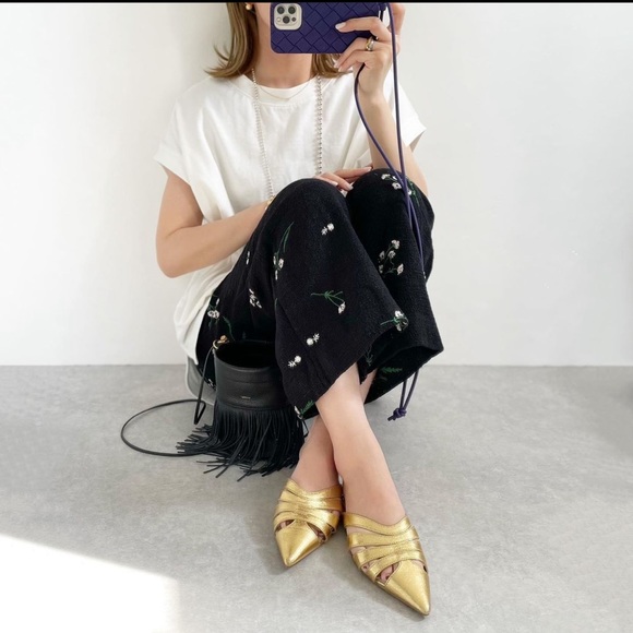 Zara Shoes - NWOT Zara Gold Metallic Pointed Toe Mules